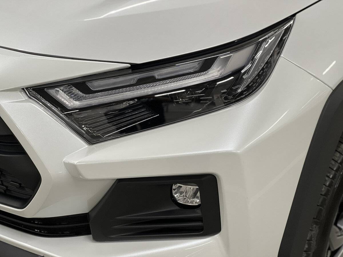 Toyota RAV4 2024 года с пробегом. Фото: #16