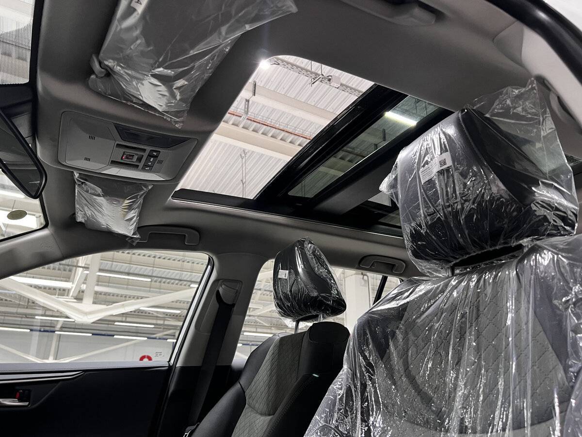 Toyota RAV4 2024 года с пробегом. Фото: #20