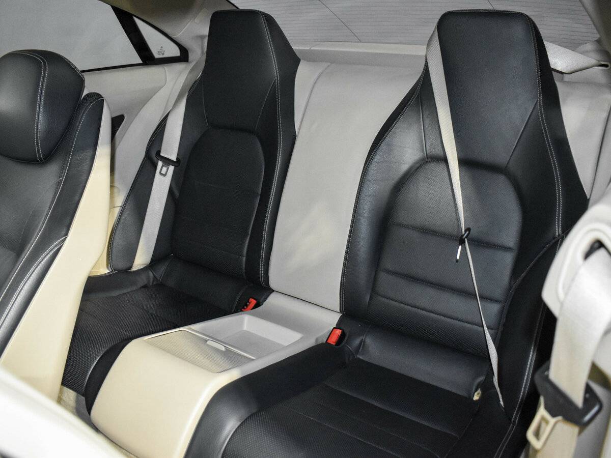 Mercedes-Benz E-Класс 2015 года с пробегом. Фото: #12