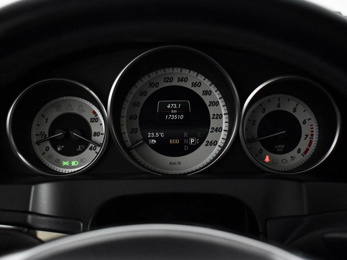 Mercedes-Benz E-Класс 2015 года с пробегом. Фото: #20