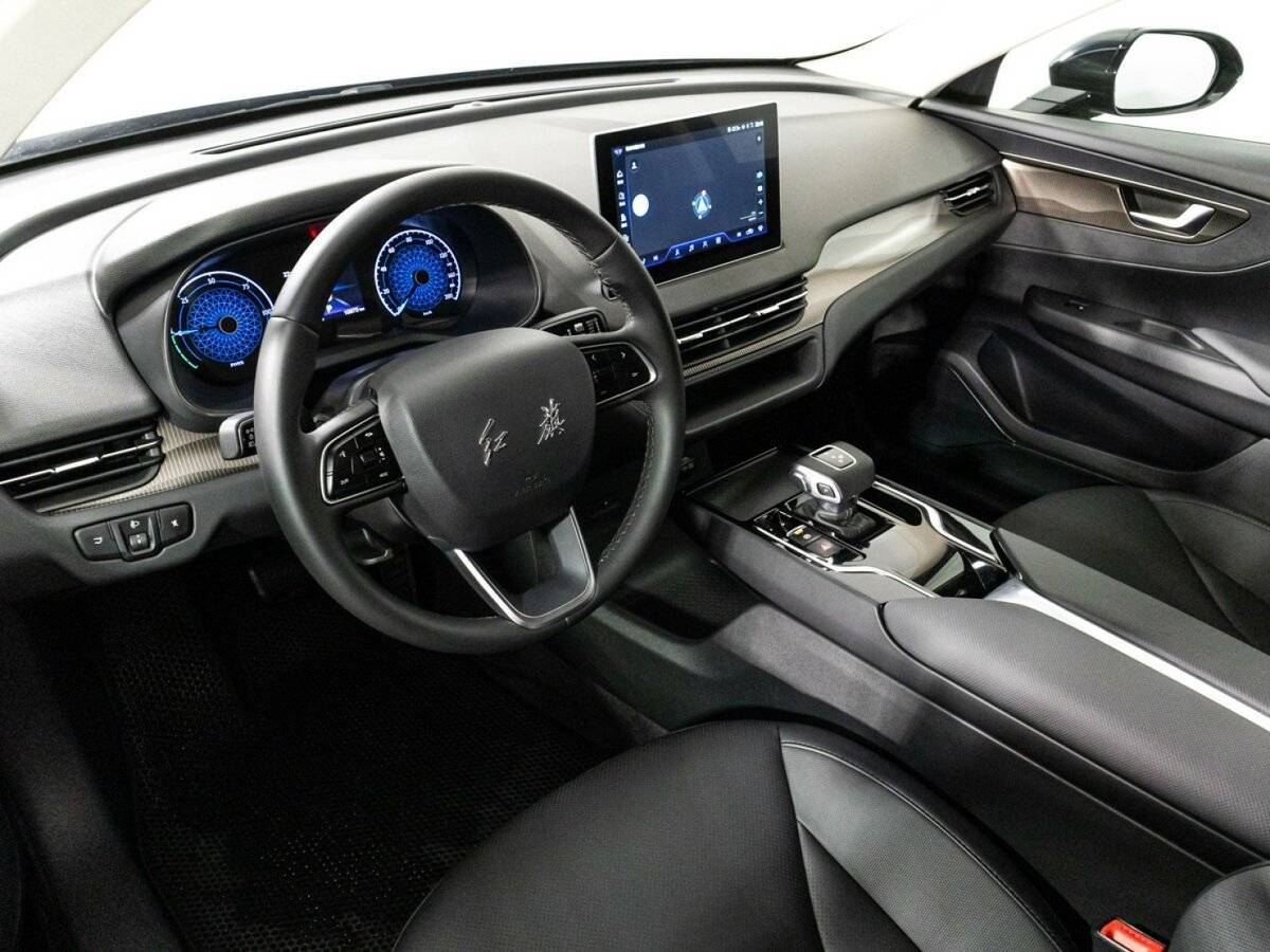 Hongqi E-QM5 2022 года с пробегом. Фото: #10