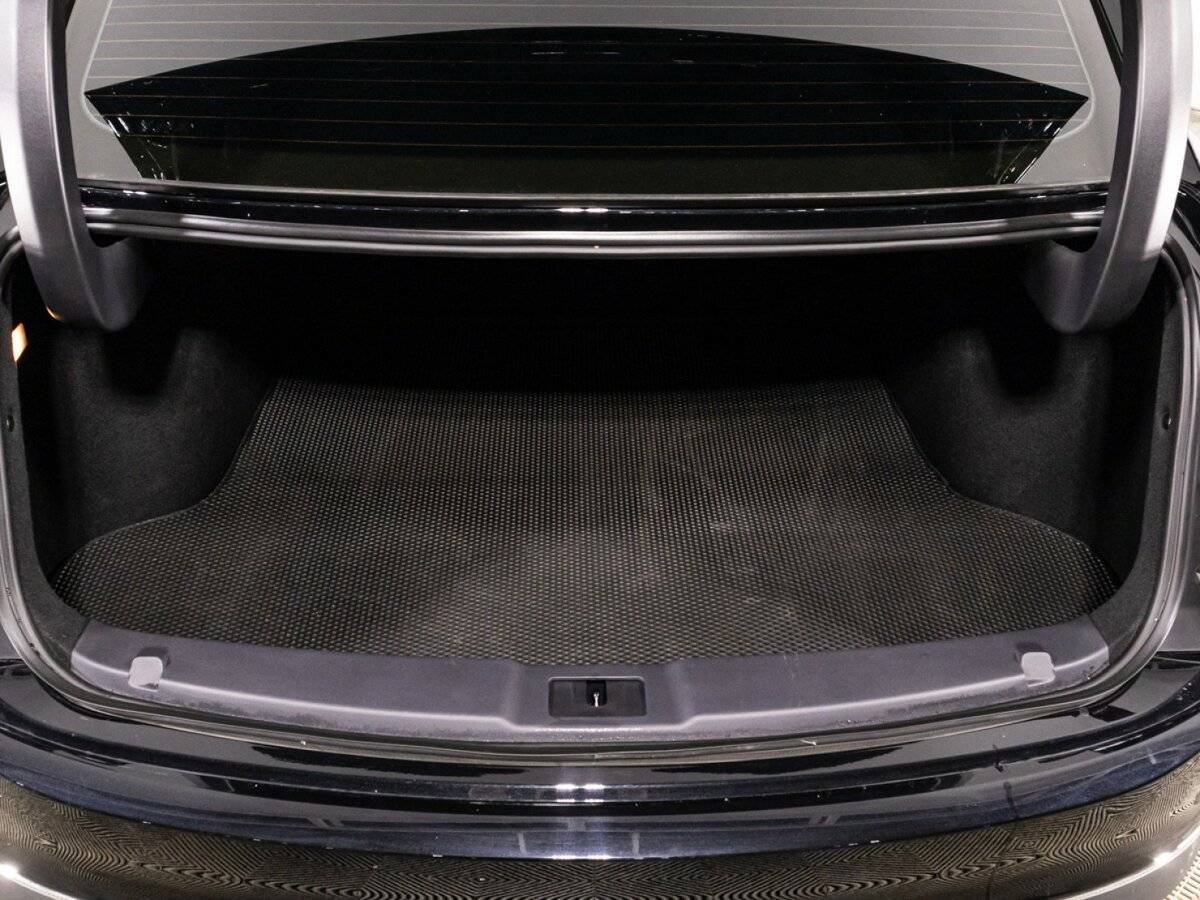 Hongqi E-QM5 2022 года с пробегом. Фото: #13