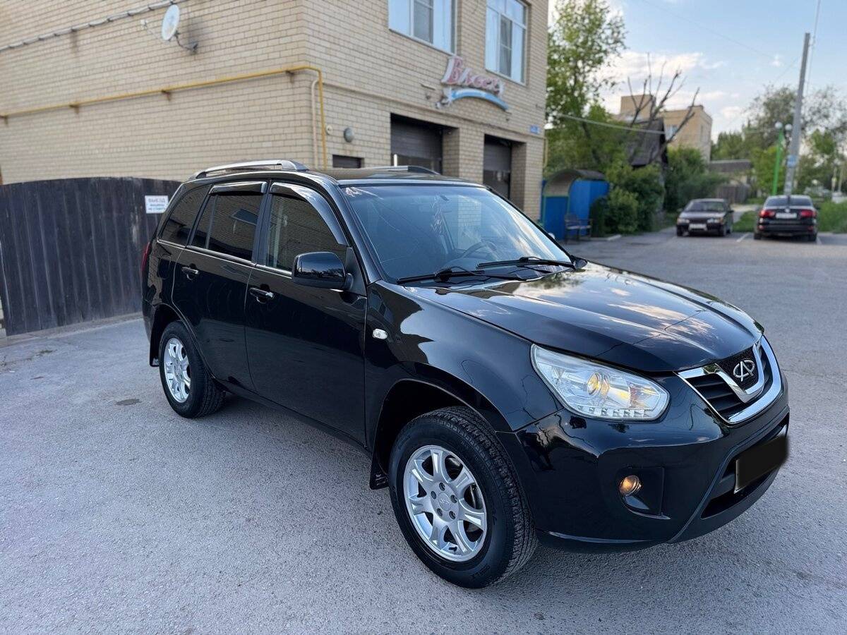 Chery Tiggo (T11) 2013 года с пробегом. Фото: #2