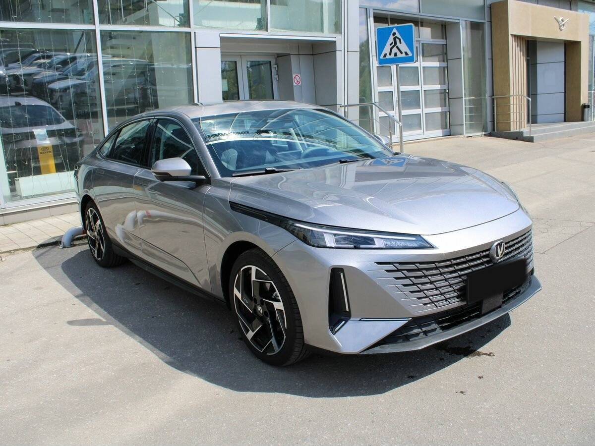 Changan Lamore 2023 года с пробегом. Фото: #2