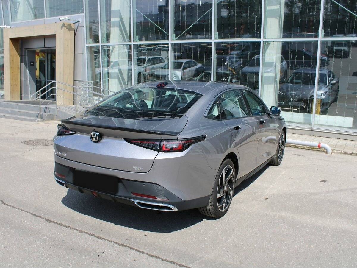 Changan Lamore 2023 года с пробегом. Фото: #4