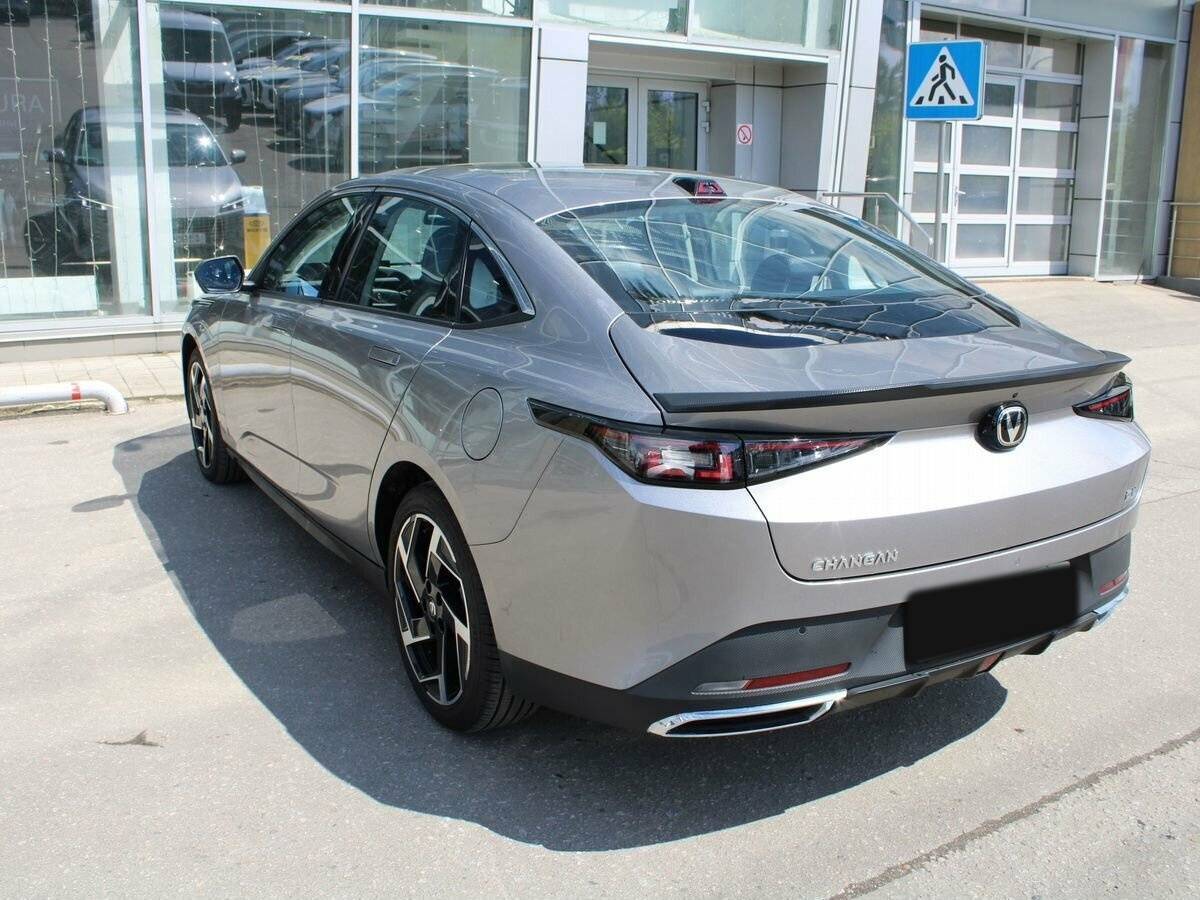 Changan Lamore 2023 года с пробегом. Фото: #6