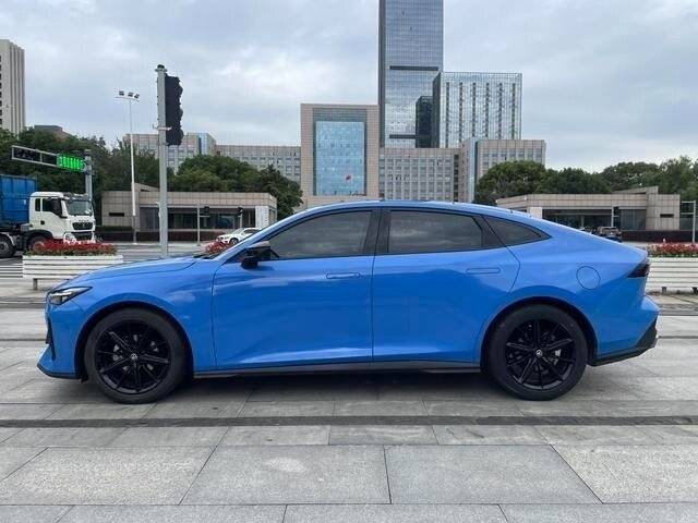 Changan UNI-V 2022 года с пробегом. Фото: #7