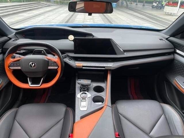 Changan UNI-V 2022 года с пробегом. Фото: #11