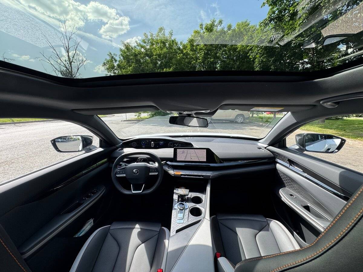 Changan UNI-V 2024 года с пробегом. Фото: #9