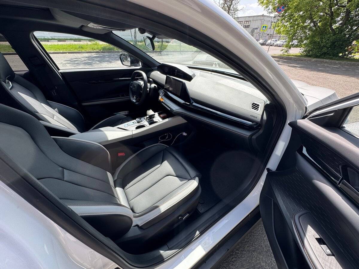 Changan UNI-V 2024 года с пробегом. Фото: #11