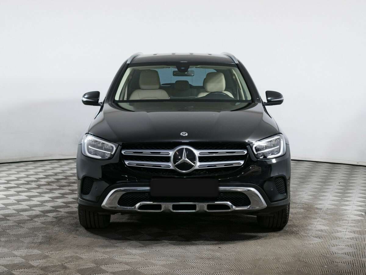 Mercedes-Benz GLC 2021 года с пробегом. Фото: #1