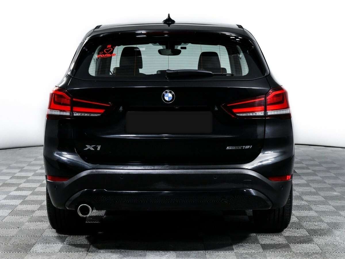 BMW X1 2021 года с пробегом. Фото: #5