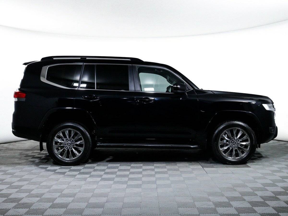 Toyota Land Cruiser 2022 года с пробегом. Фото: #3