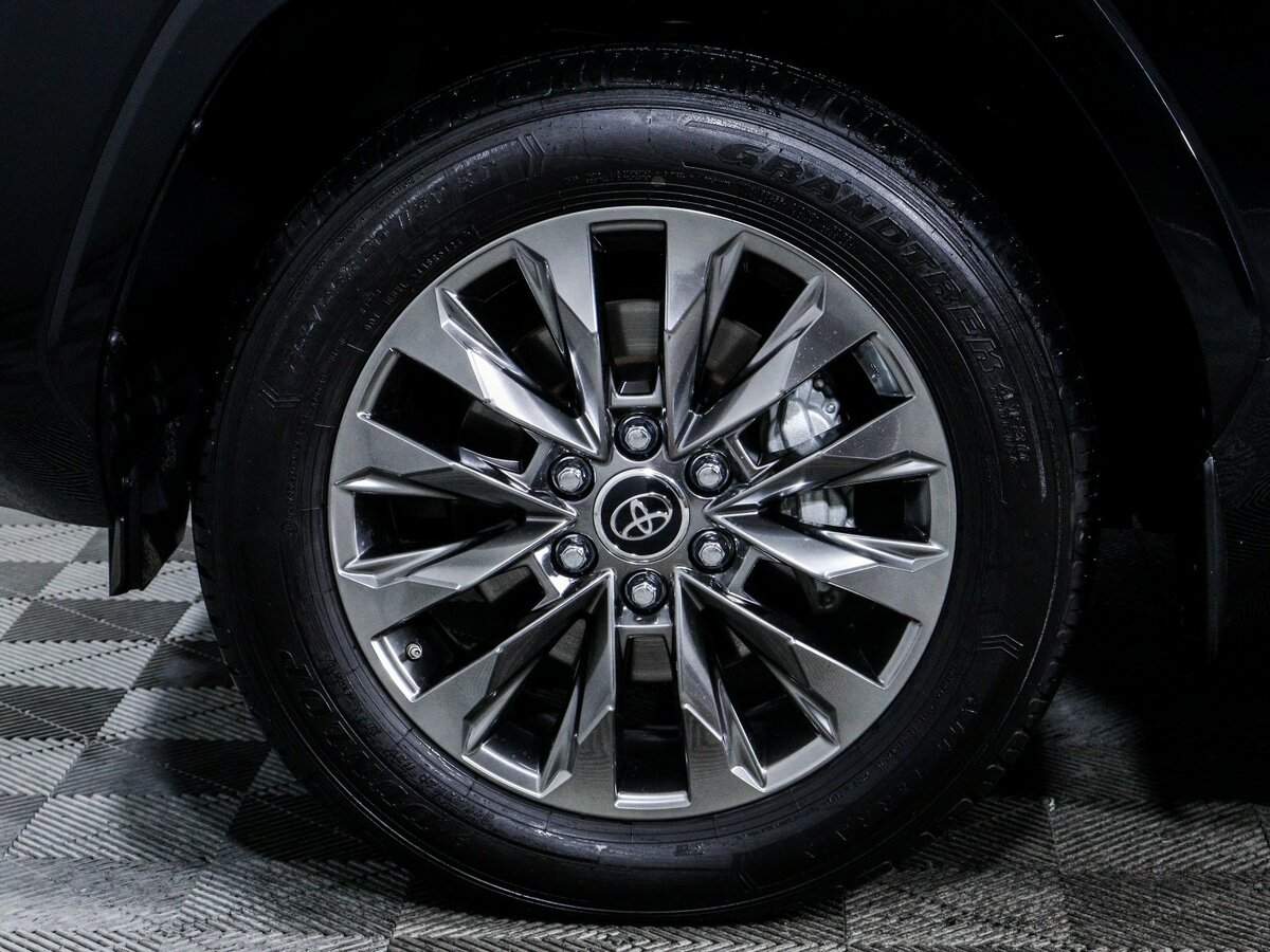 Toyota Land Cruiser 2022 года с пробегом. Фото: #11