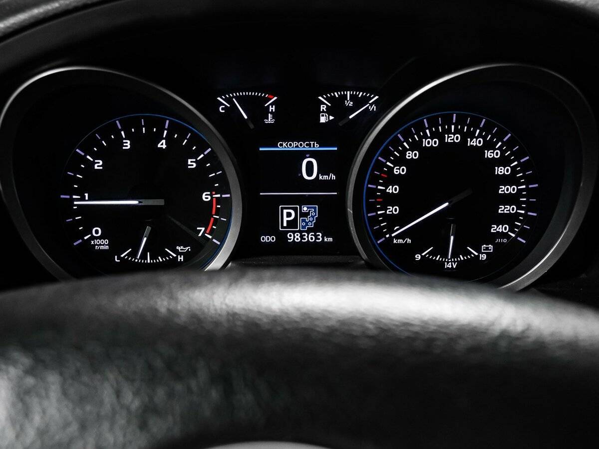 Toyota Land Cruiser 2013 года с пробегом. Фото: #8