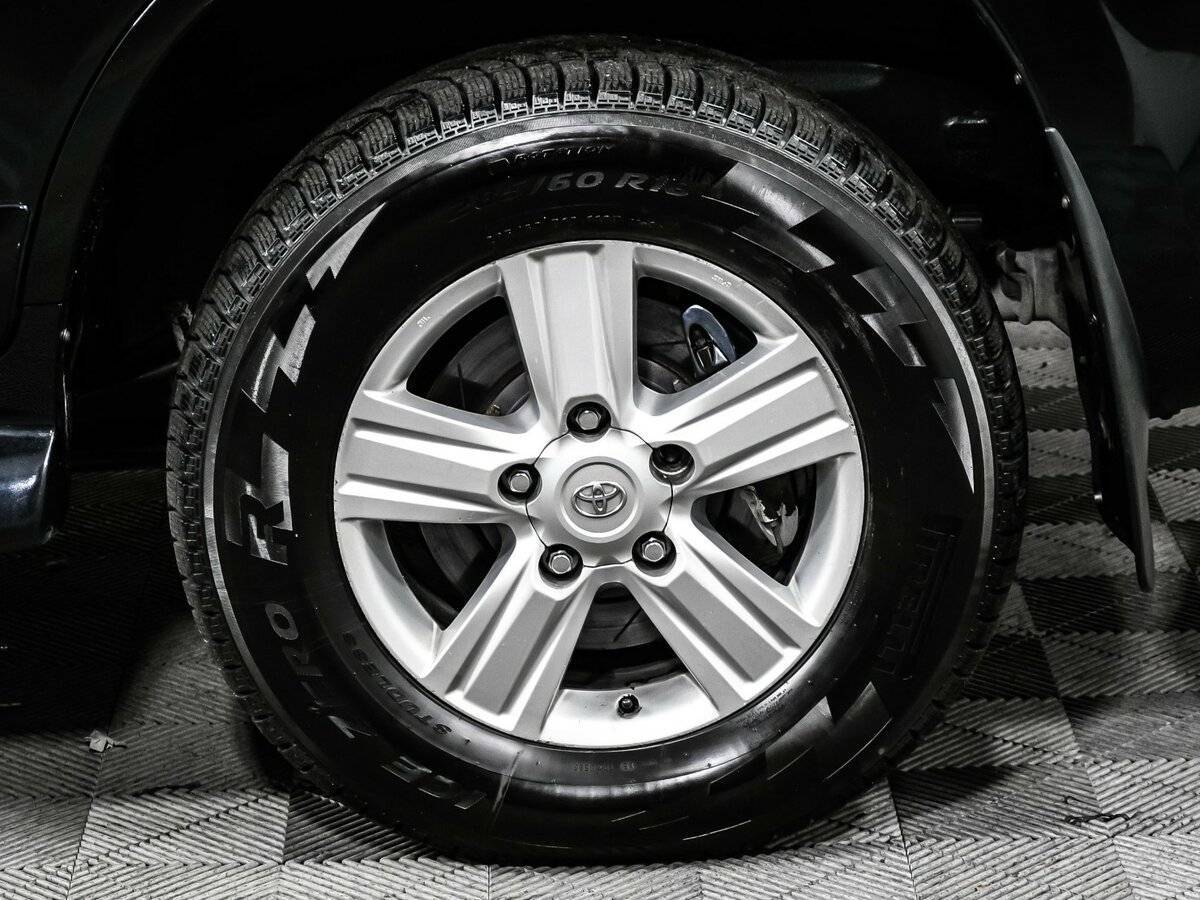 Toyota Land Cruiser 2013 года с пробегом. Фото: #13