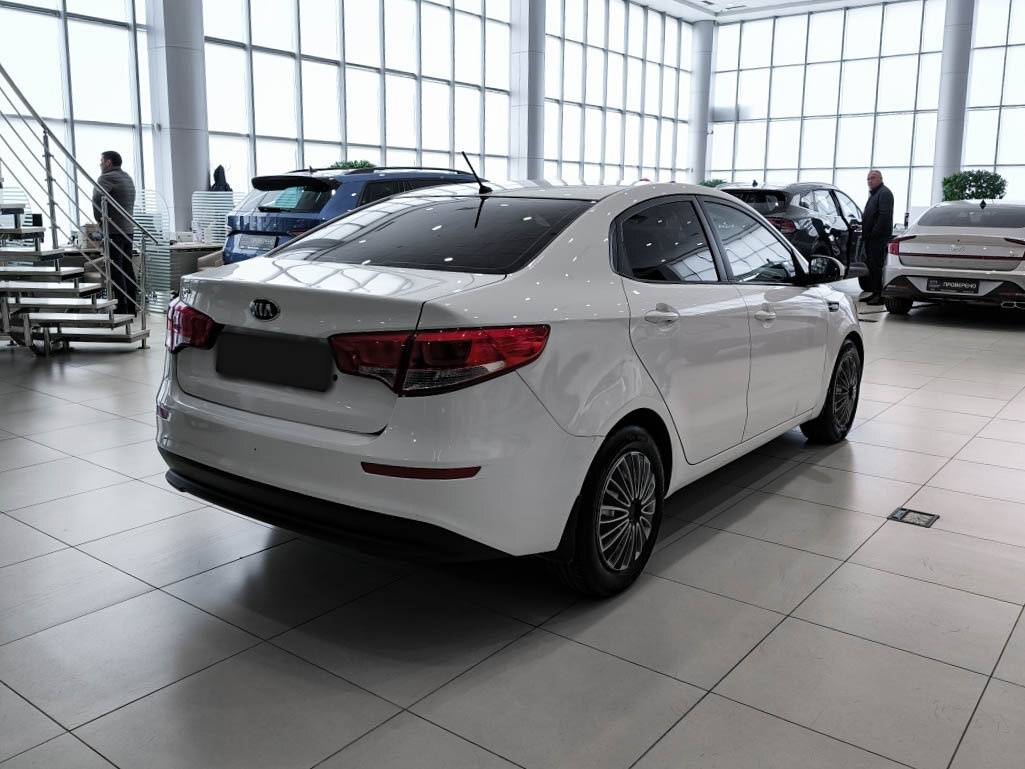 Б/У Киа Рио 2016 года. Фото: #4