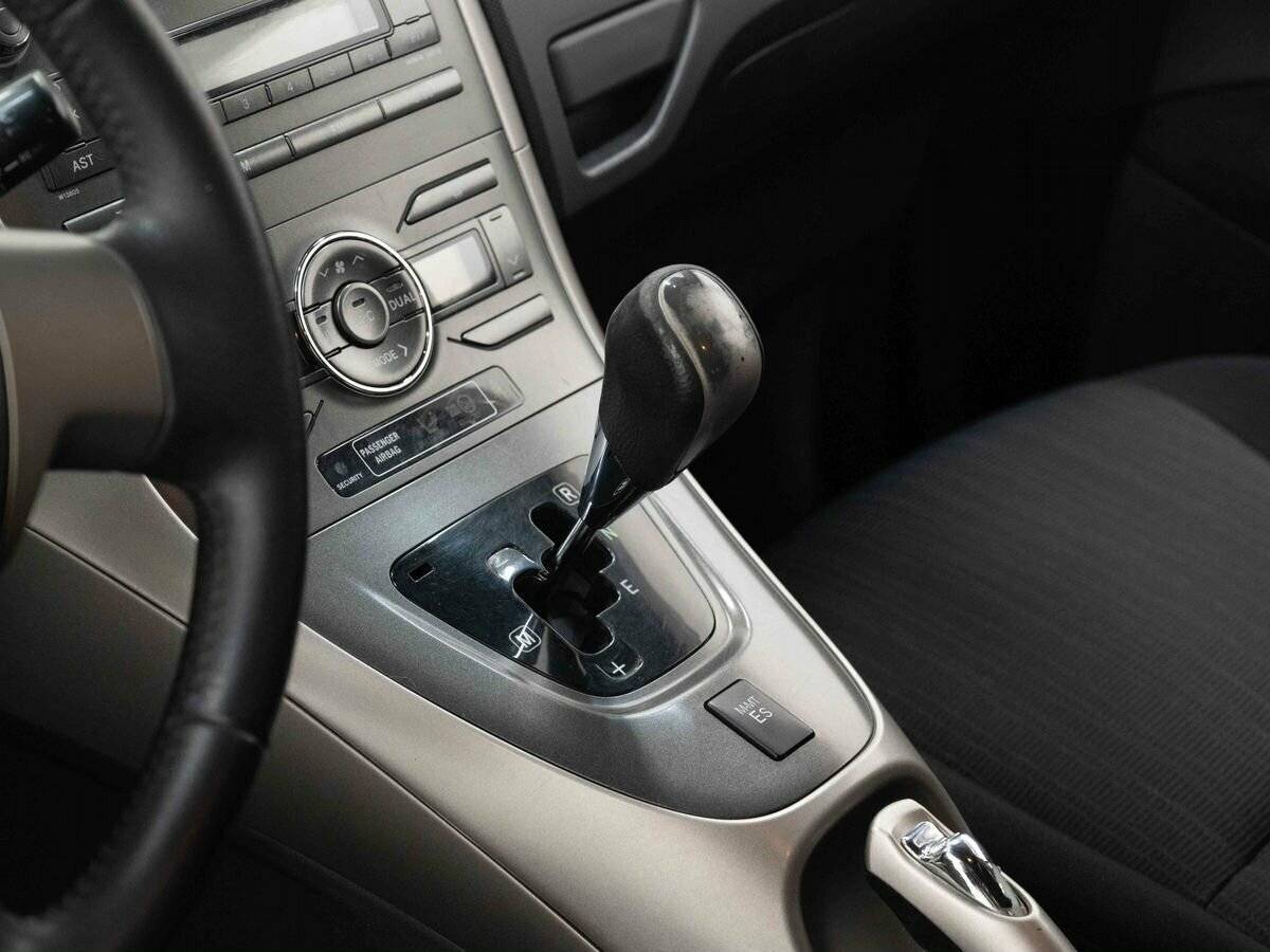 Toyota Auris 2008 года с пробегом. Фото: #17