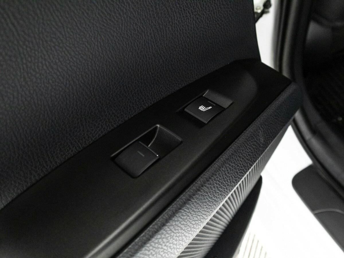 Toyota Camry 2022 года с пробегом. Фото: #20