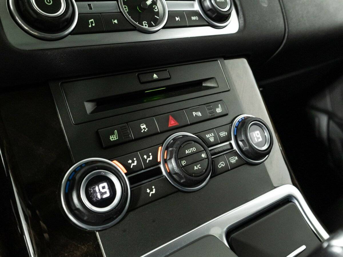 Land Rover Range Rover Sport 2010 года с пробегом. Фото: #19