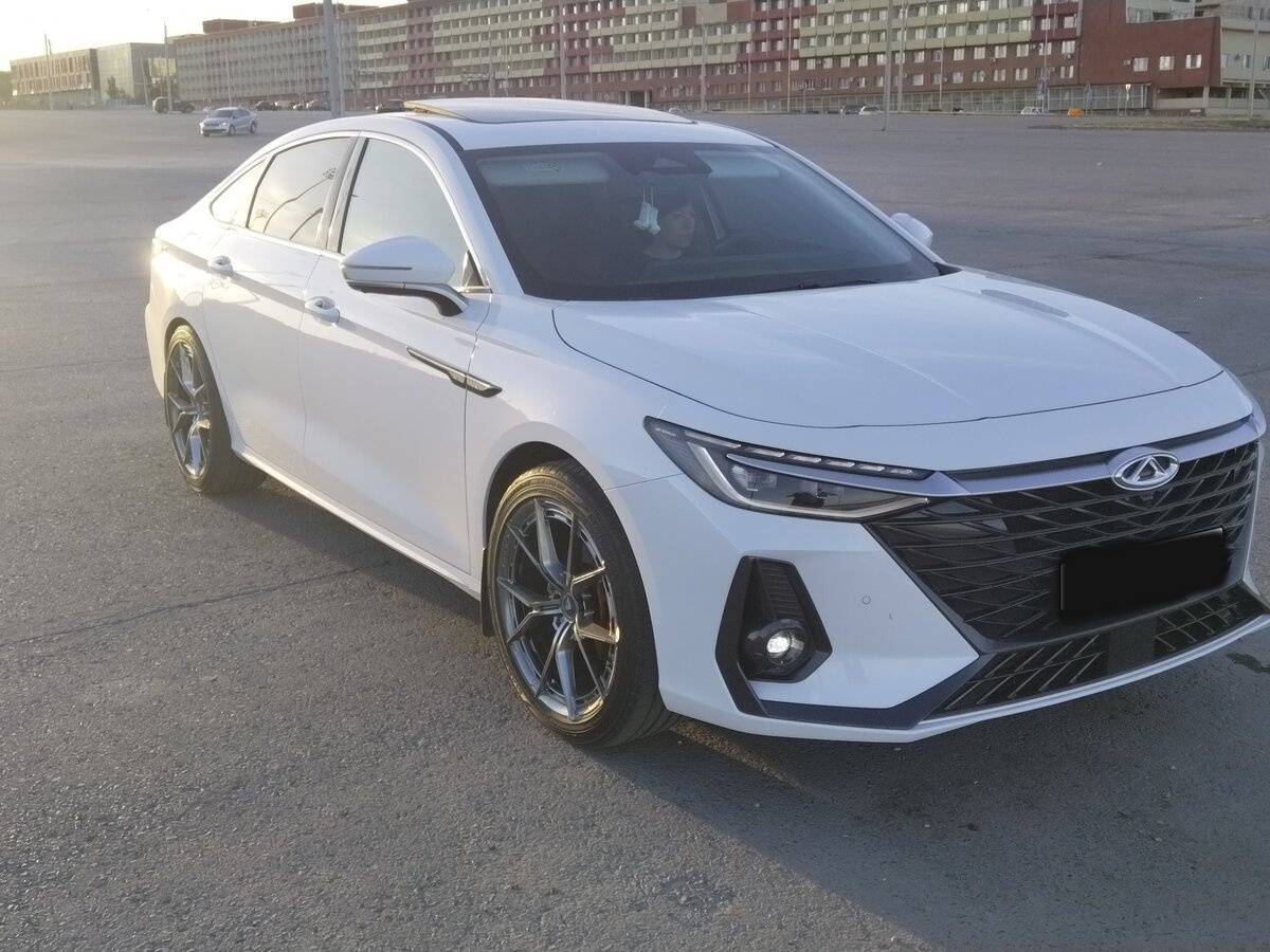 Chery Arrizo 8 2023 года с пробегом. Фото: #2