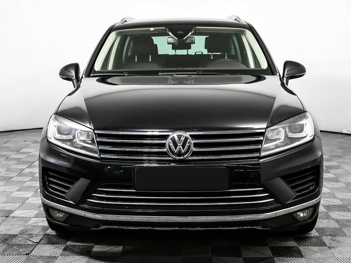 Volkswagen Touareg 2015 года с пробегом. Фото: #1