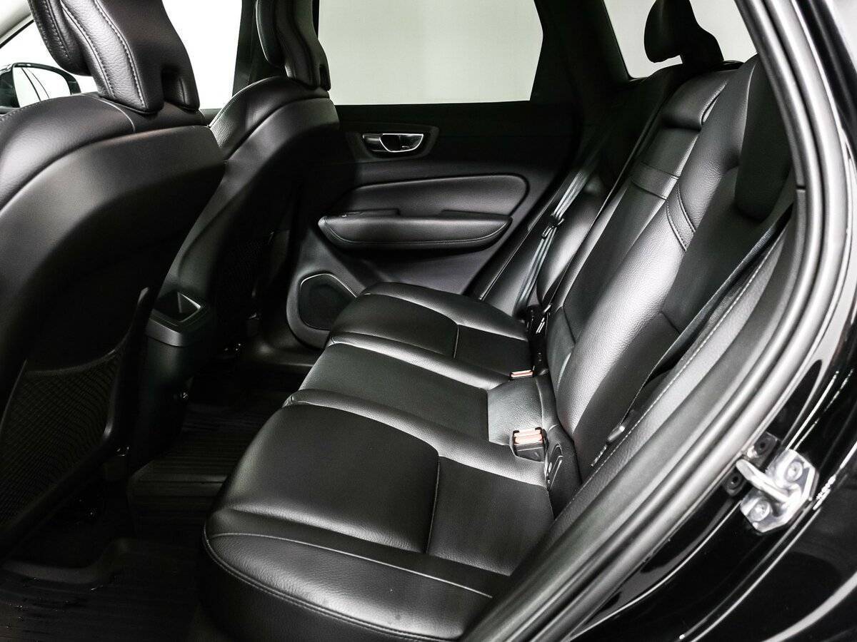 Volvo XC60 2019 года с пробегом. Фото: #11