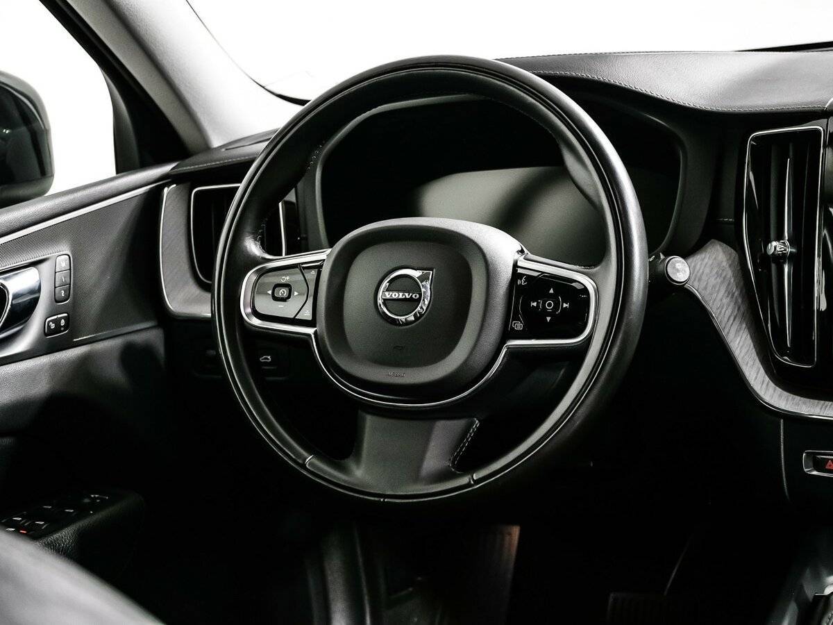 Volvo XC60 2019 года с пробегом. Фото: #15