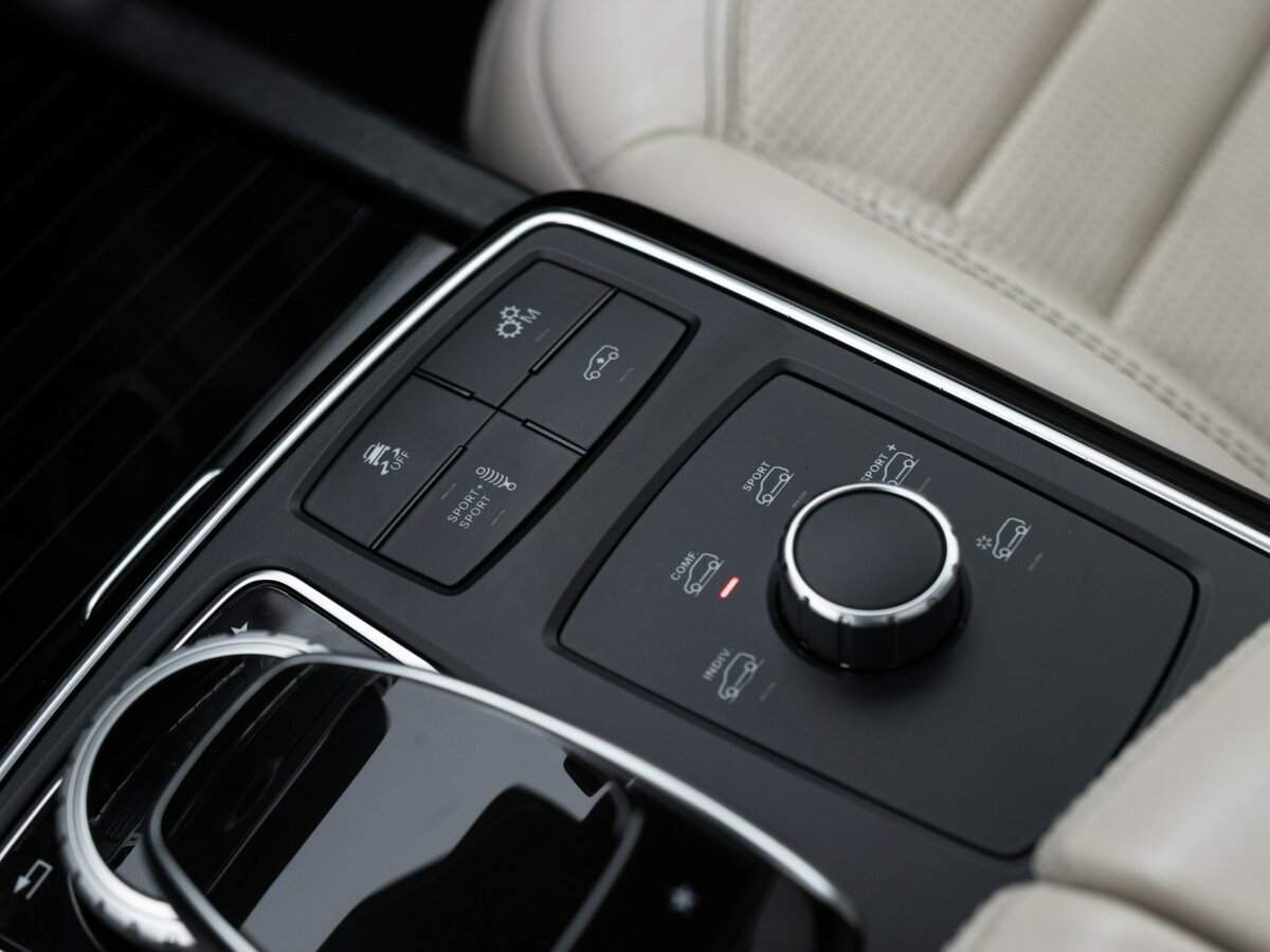 Mercedes-Benz GLE AMG 2016 года с пробегом. Фото: #35