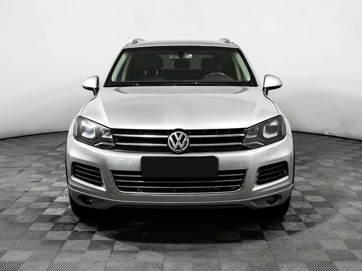 Volkswagen Touareg 2011 года с пробегом. Фото: #1