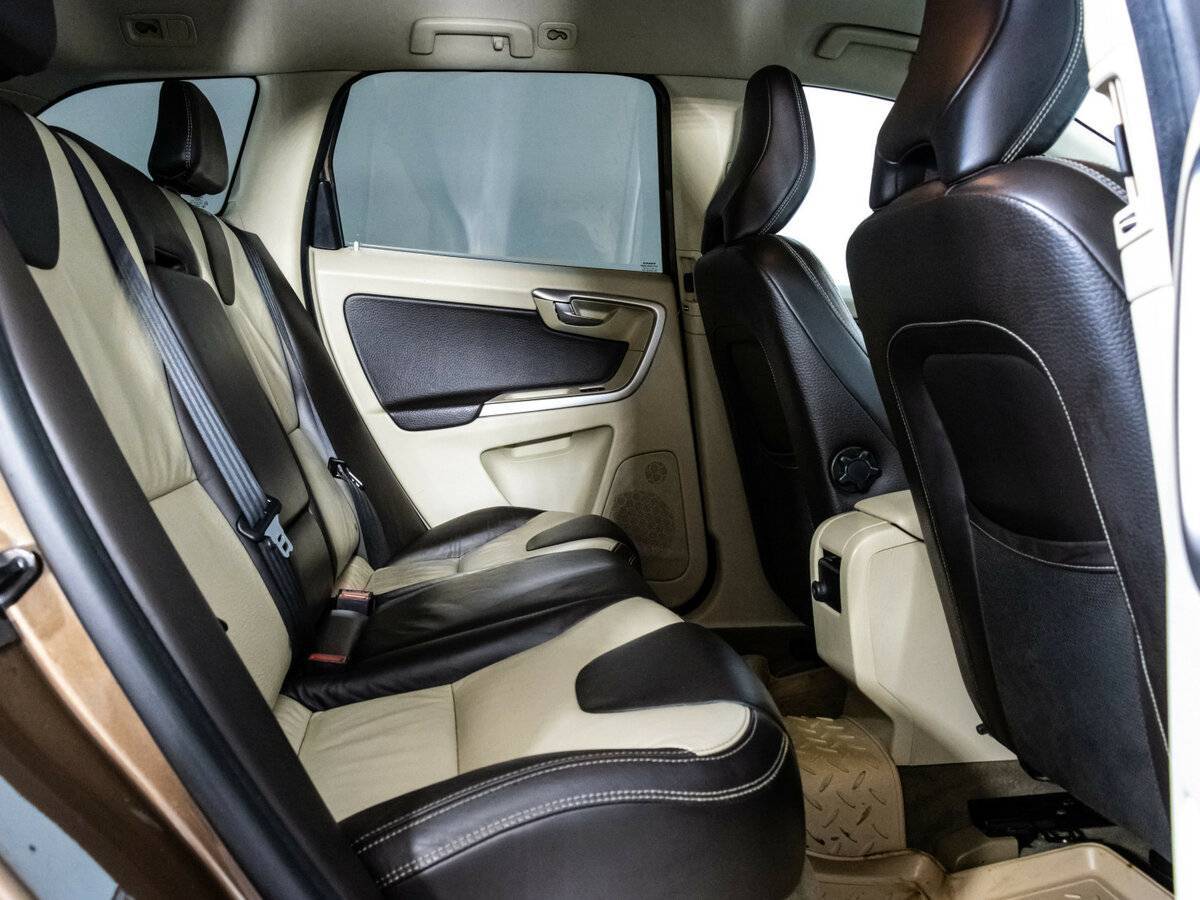 Volvo XC60 2011 года с пробегом. Фото: #15