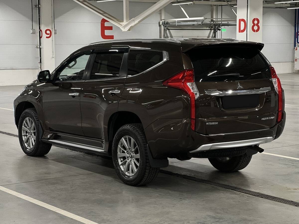 Mitsubishi Pajero Sport 2018 года с пробегом. Фото: #6