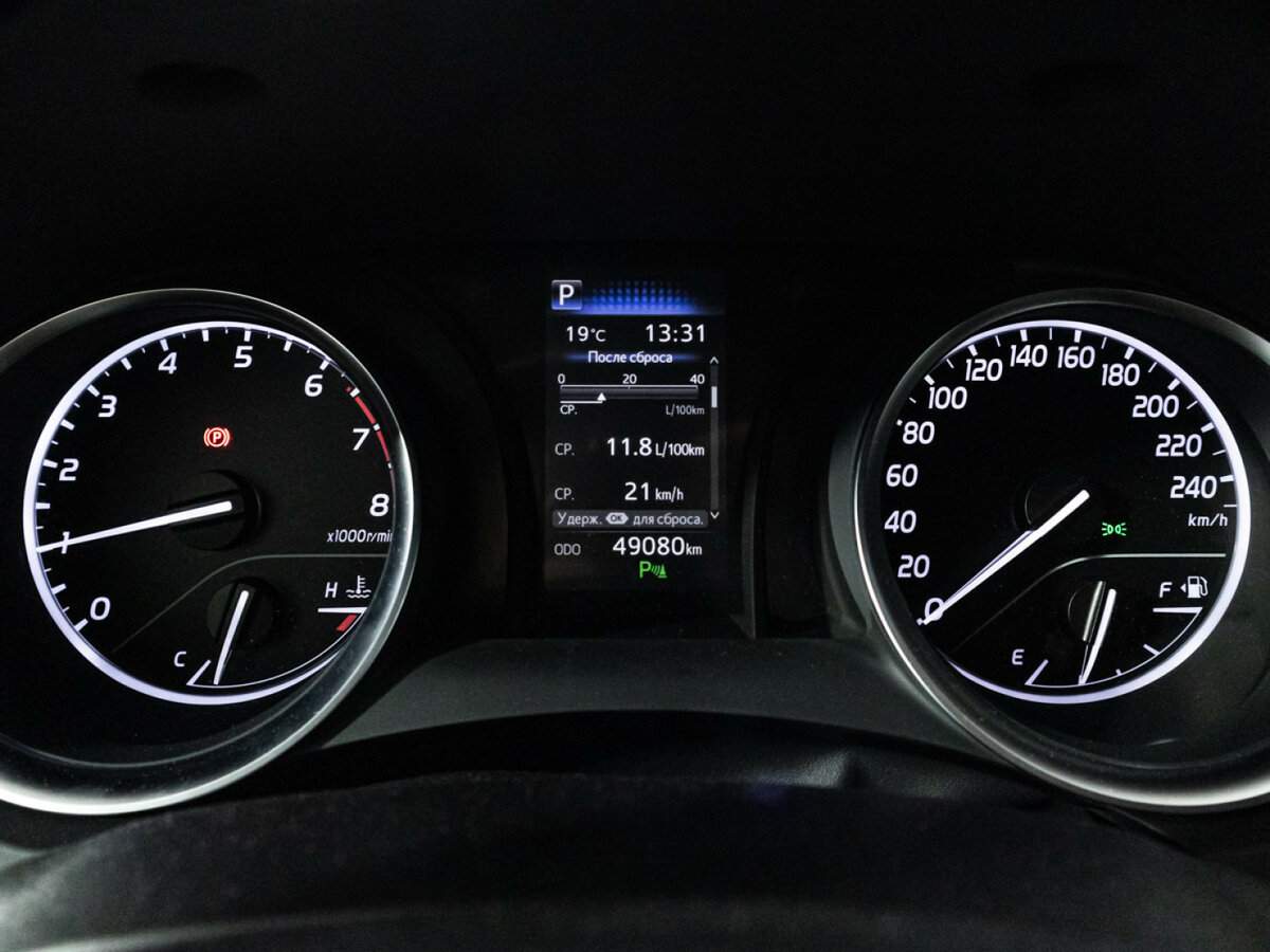 Toyota Camry 2020 года с пробегом. Фото: #11