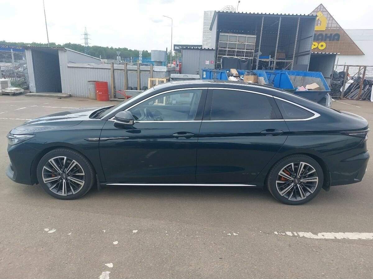 Chery Arrizo 8 2023 года с пробегом. Фото: #2