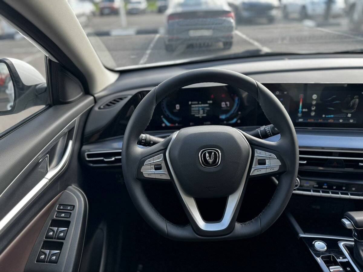 Changan Eado Plus 2023 года с пробегом. Фото: #17