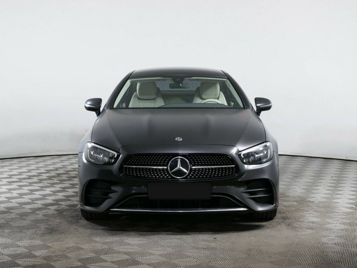 Mercedes-Benz E-Класс 2021 года с пробегом. Фото: #1