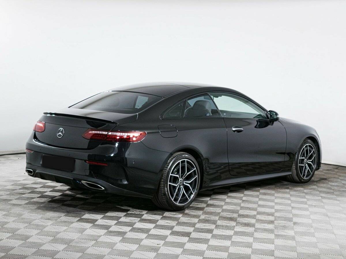 Mercedes-Benz E-Класс 2021 года с пробегом. Фото: #3