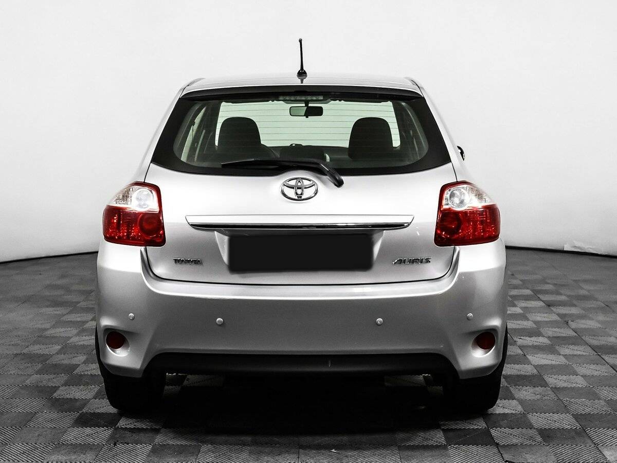 Toyota Auris 2011 года с пробегом. Фото: #5