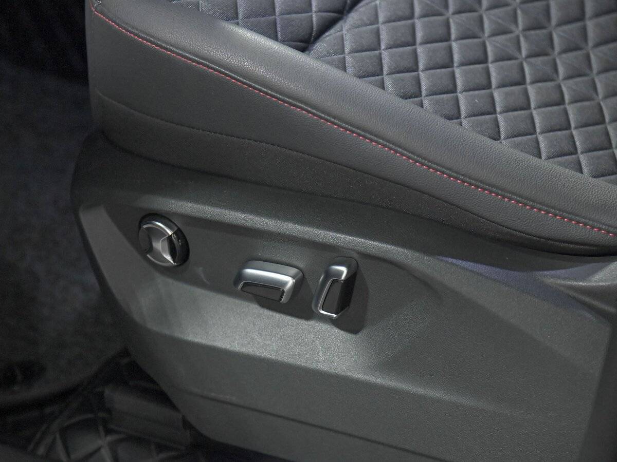 Volkswagen Teramont 2023 года с пробегом. Фото: #15