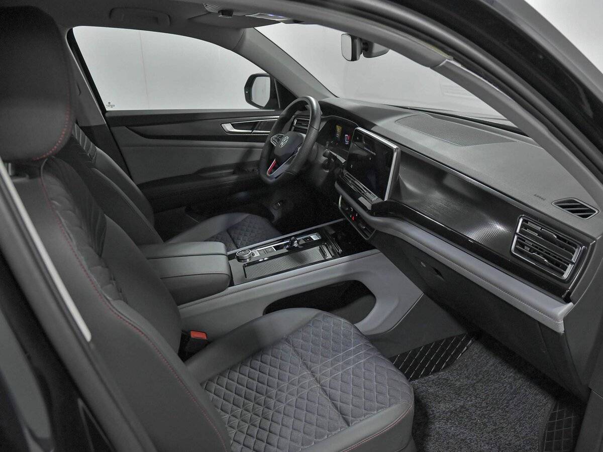 Volkswagen Teramont 2023 года с пробегом. Фото: #17