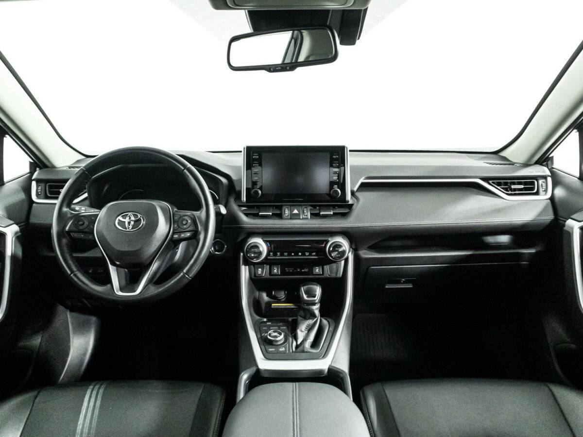 Toyota RAV4 2020 года с пробегом. Фото: #12