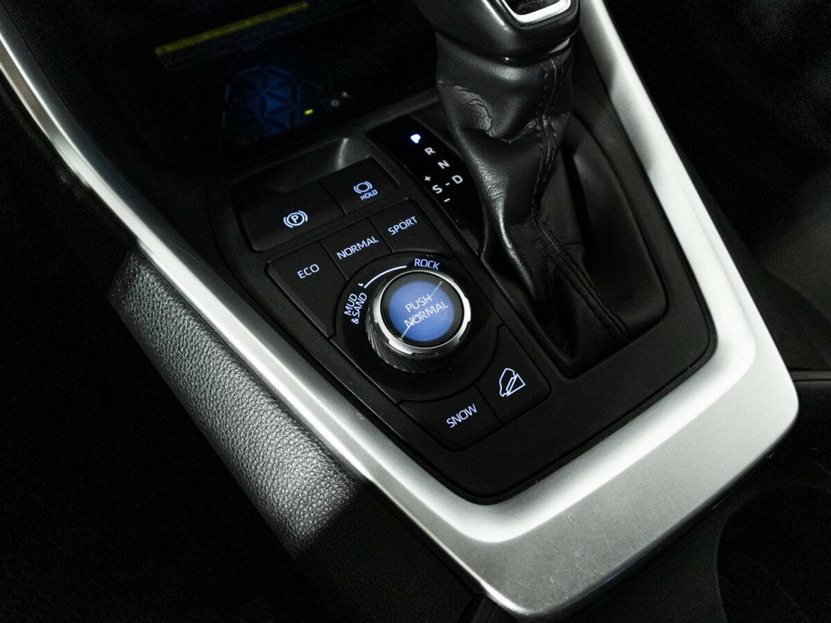 Toyota RAV4 2020 года с пробегом. Фото: #21