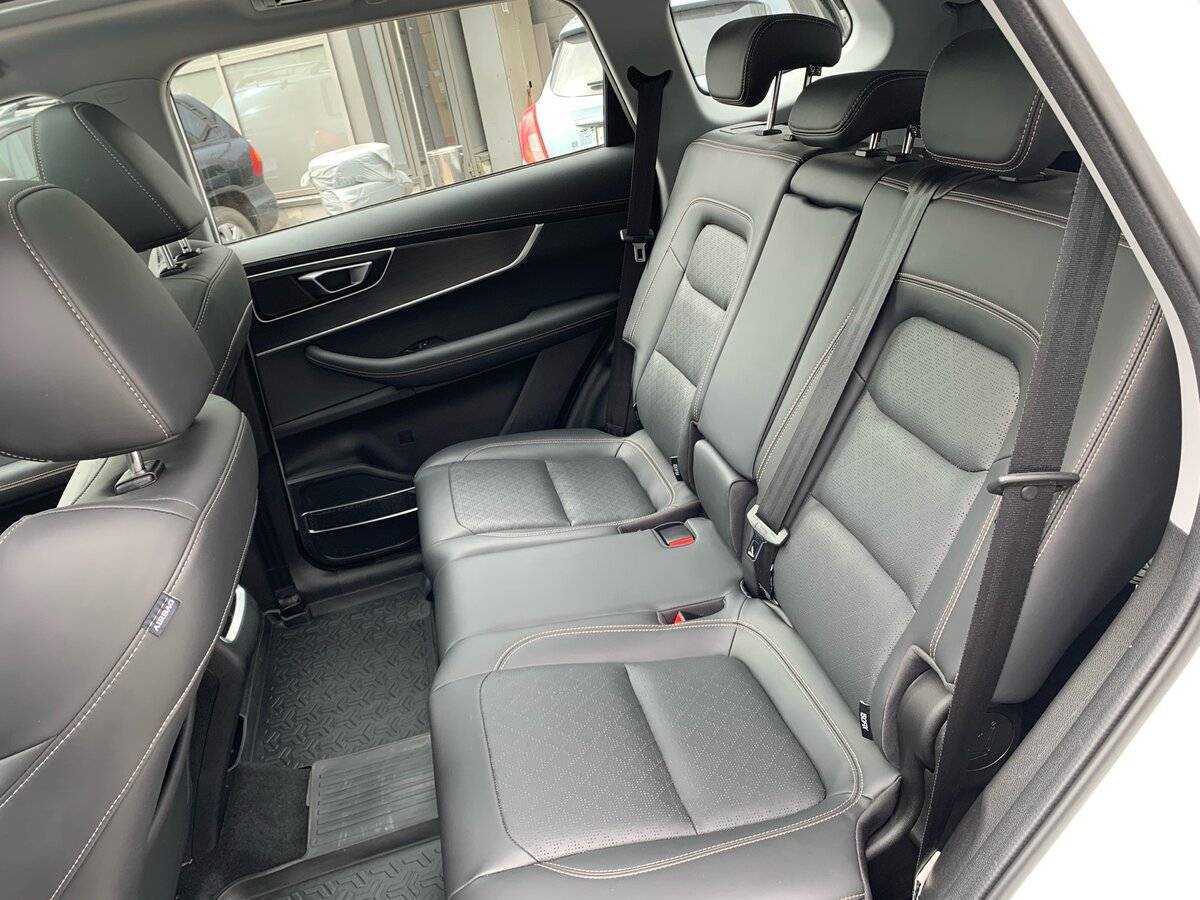 Chery Tiggo 8 2023 года с пробегом. Фото: #18