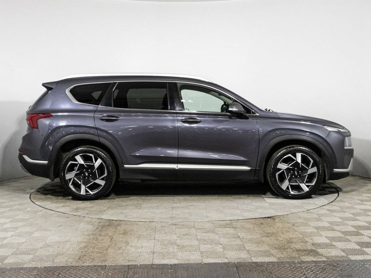 Hyundai Santa Fe 2021 года с пробегом. Фото: #3