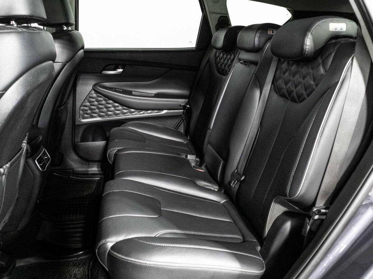 Hyundai Santa Fe 2021 года с пробегом. Фото: #9