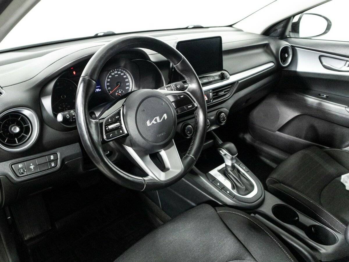 Kia Cerato 2021 года с пробегом. Фото: #10