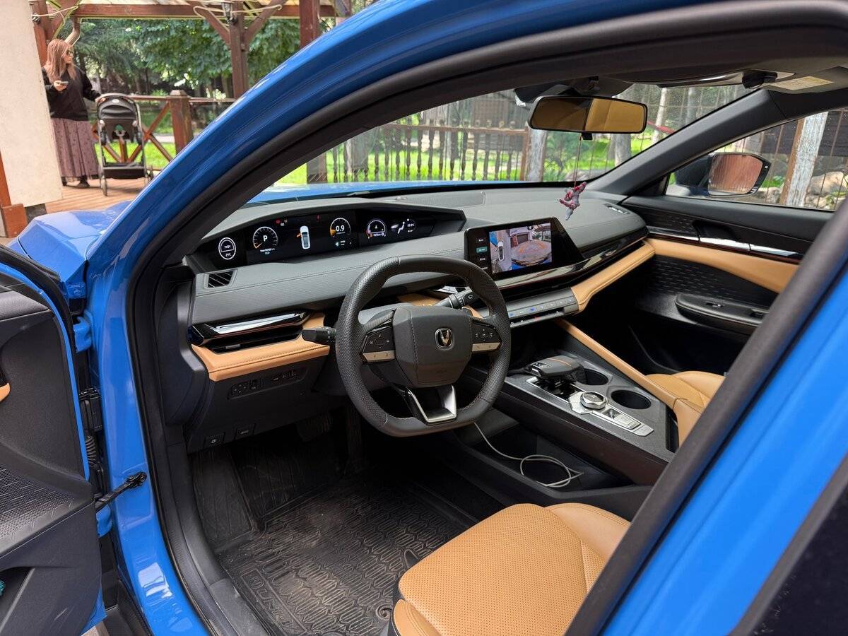 Changan UNI-V 2022 года с пробегом. Фото: #5