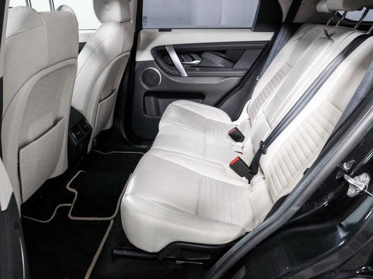 Land Rover Discovery Sport 2019 года с пробегом. Фото: #9
