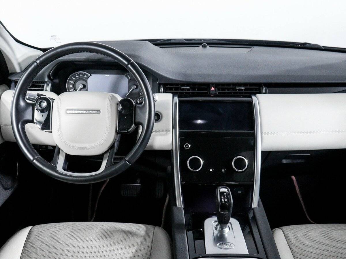 Land Rover Discovery Sport 2019 года с пробегом. Фото: #11