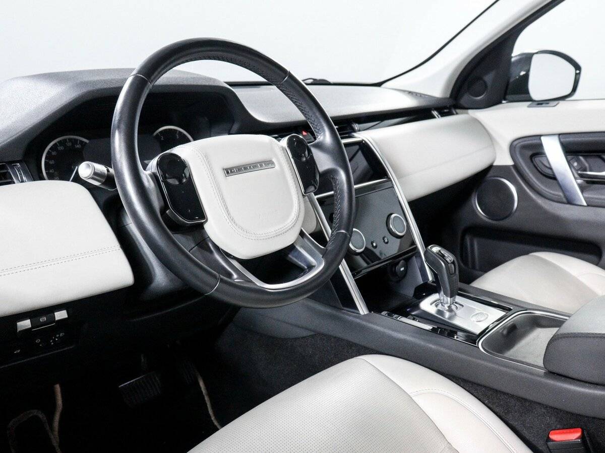 Land Rover Discovery Sport 2019 года с пробегом. Фото: #13